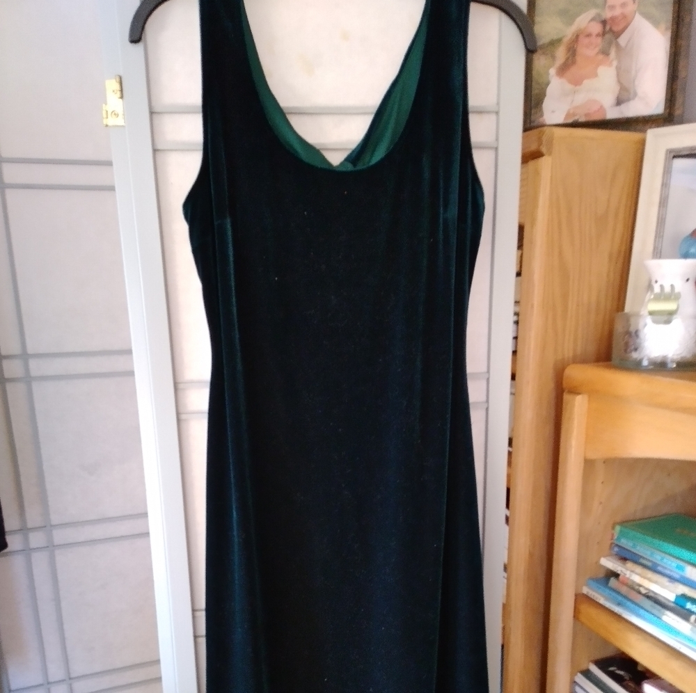 Lush hunter green velvet WINNER🌟🌟🌟